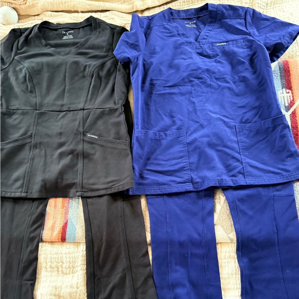Jaanuu Black and Blue Scrub Set - comfy